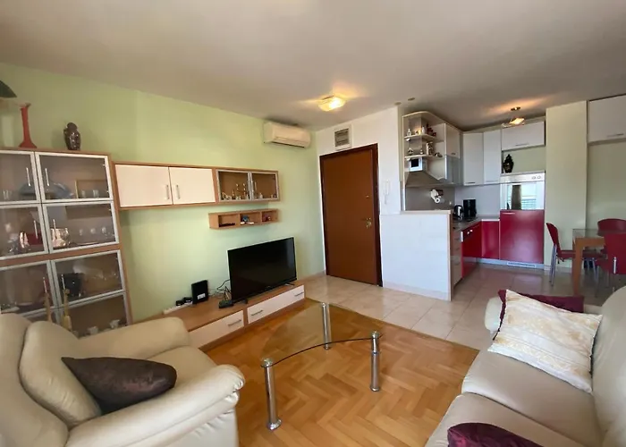 Znjan Lägenhet Split